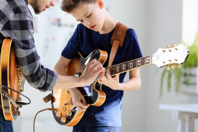 Top 4 Popular Music Instrument Courses Anyone Can Enrol In